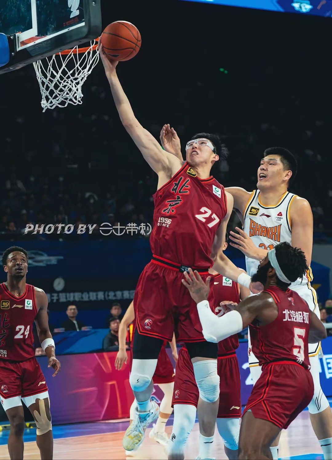 关于今晨新疆广汇备战NBA季后赛，单刀错失细节曝光，悬念犹存，临场指挥获称赞的信息-九游最新网址